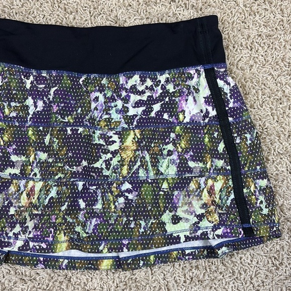 Lululemon pace revival skirt II floral purple green skirt sz 8 - Picture 5 of 10